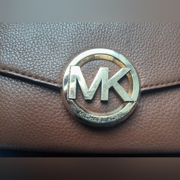 Michael Kors crossbody bag - Picture 2 of 13